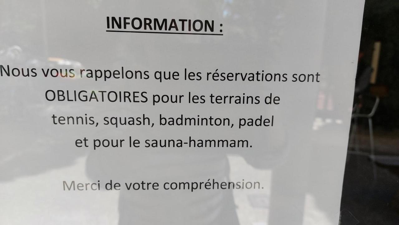 Aux Abords Du Lac Apartment Arles Ngoại thất bức ảnh